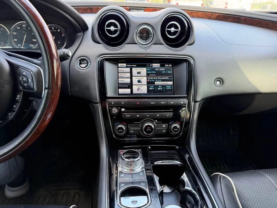 2015 Jaguar X351 XJ - Image 16 of 18