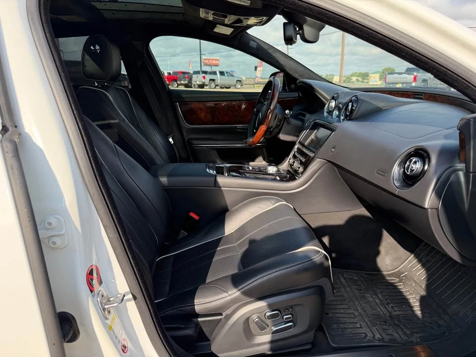 2015 Jaguar X351 XJ - Image 12 of 18