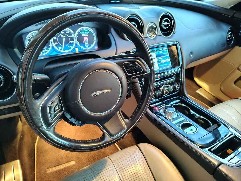 2015 Jaguar X351 XJ - Image 13 of 19