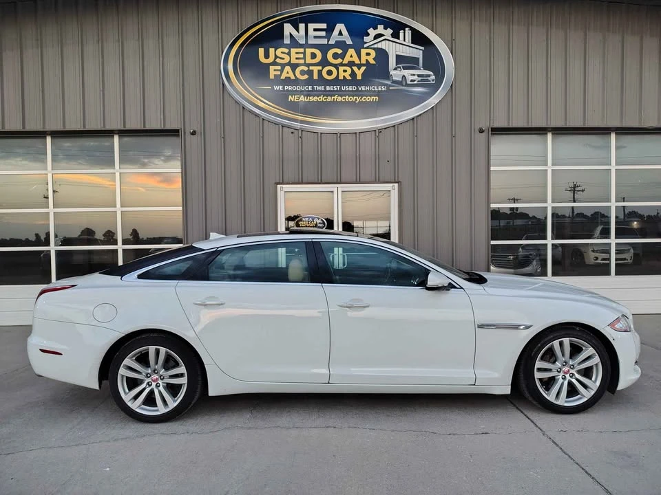 2015 Jaguar X351 XJ - Image 10 of 19