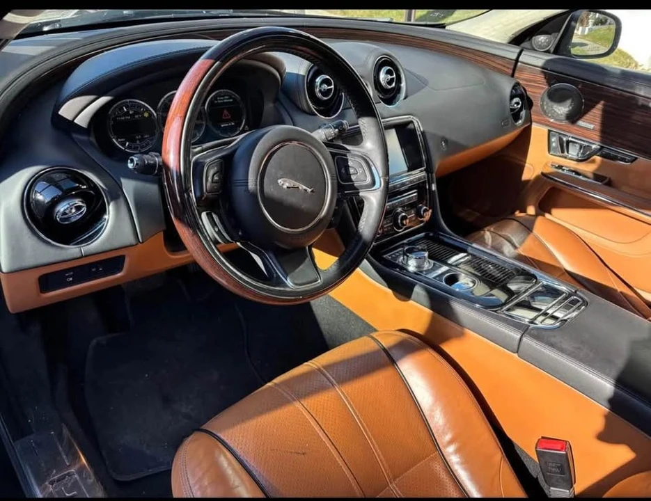 2015 Jaguar X351 XJ - Image 3 of 4