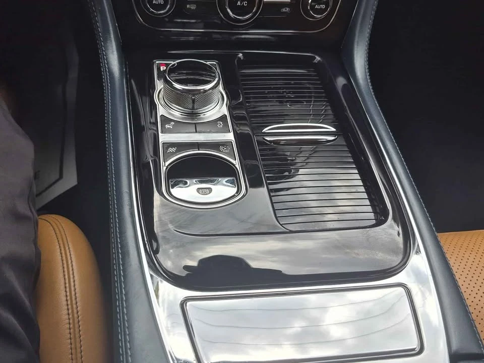 2015 Jaguar X351 XJ - Image 12 of 20