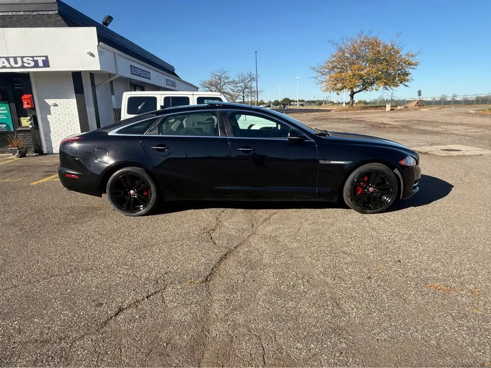 2015 Jaguar X351 XJ - Image 2 of 2