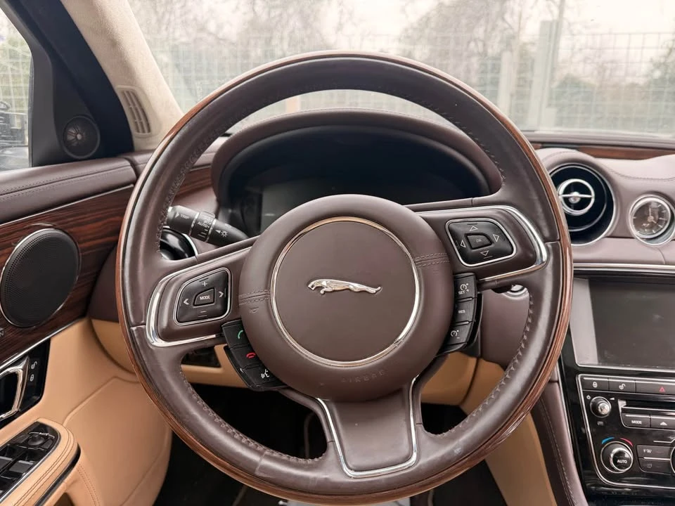 2015 Jaguar X351 XJ - Image 12 of 12
