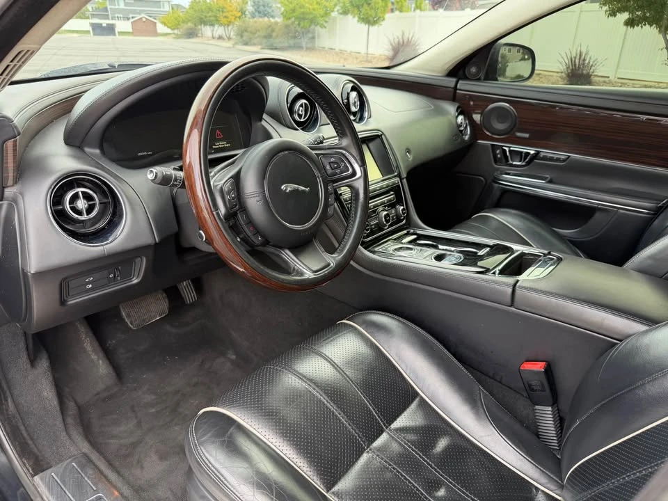 2015 Jaguar X351 XJ - Image 10 of 16