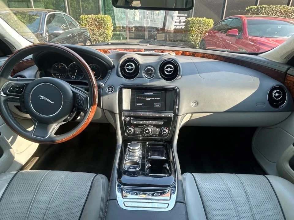 2015 Jaguar X351 XJ - Image 11 of 17