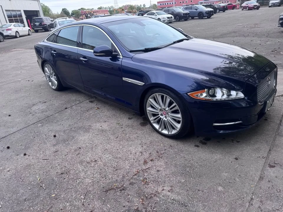 2015 Jaguar X351 XJ - Image 3 of 10
