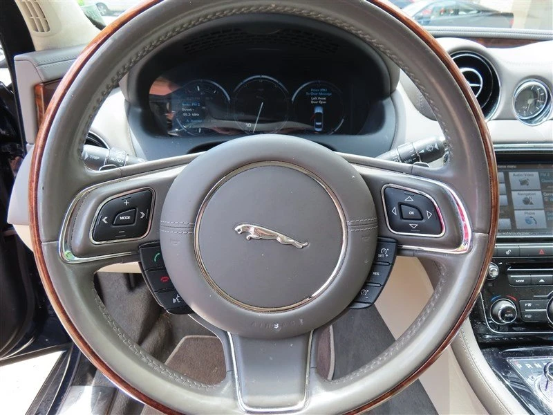 2015 Jaguar X351 XJ - Image 11 of 20