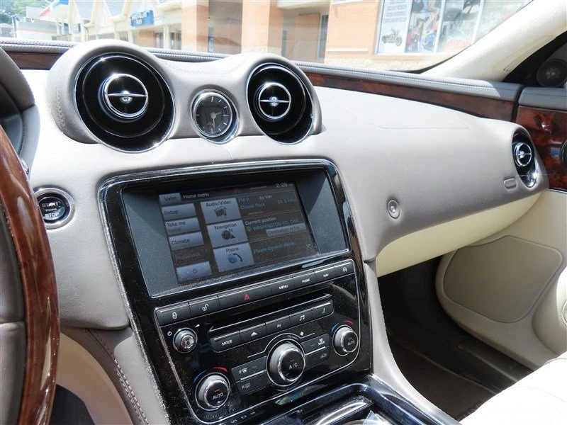 2015 Jaguar X351 XJ - Image 12 of 20