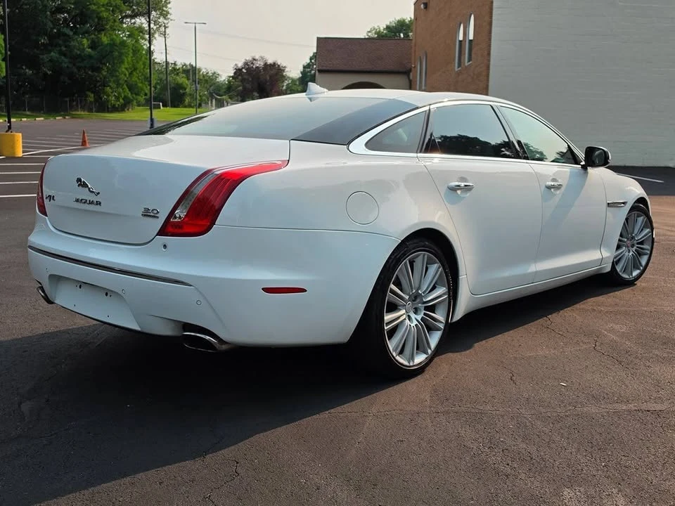 2015 Jaguar X351 XJ - Image 11 of 20