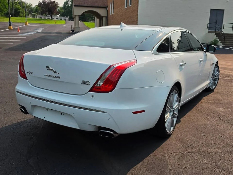 2015 Jaguar X351 XJ - Image 10 of 20