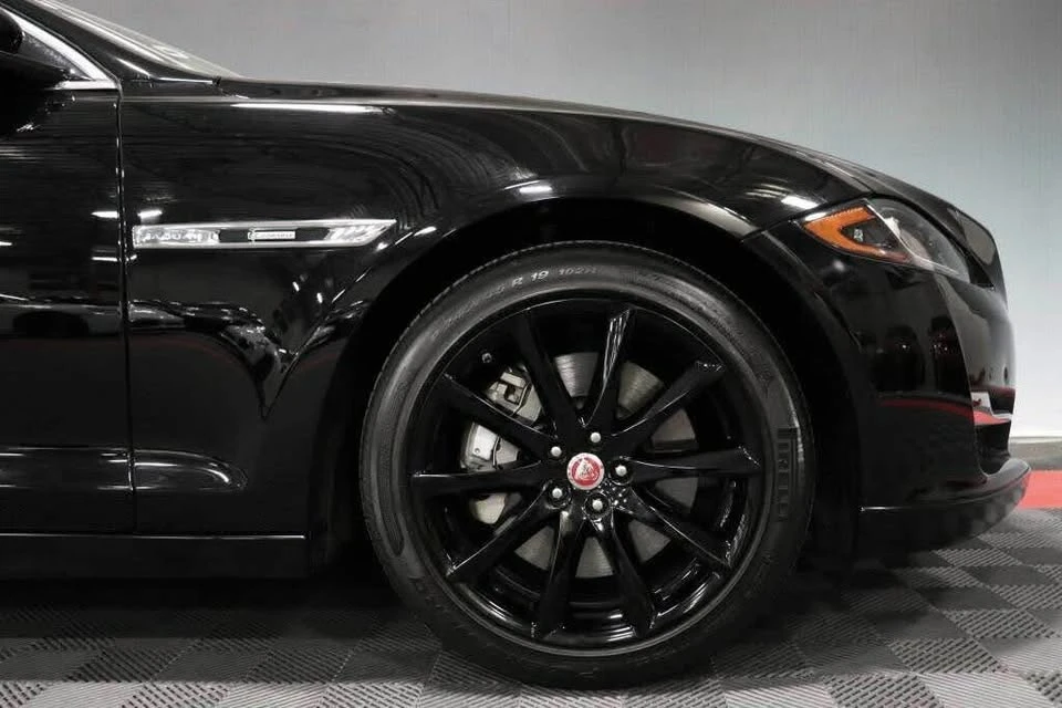2015 Jaguar X351 XJ - Image 10 of 10