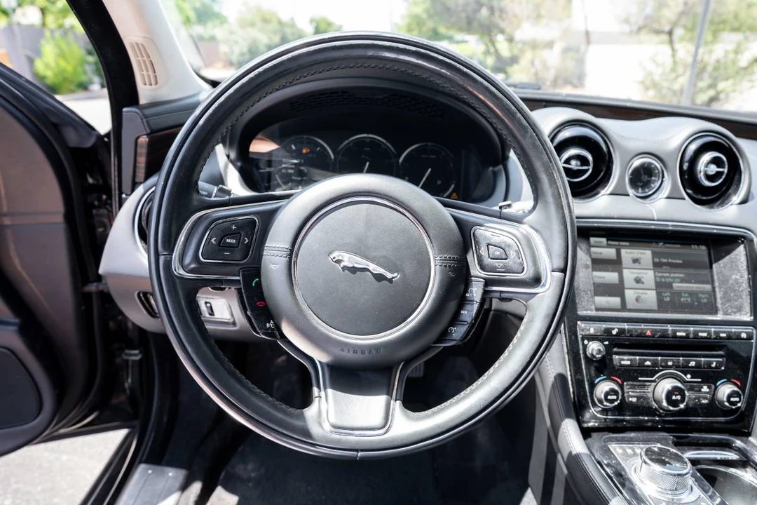 2015 Jaguar X351 XJ - Image 12 of 20