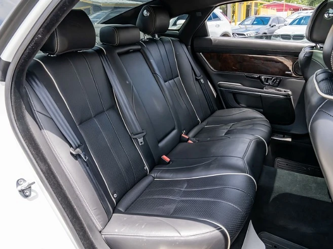 2015 Jaguar X351 XJ - Image 5 of 6