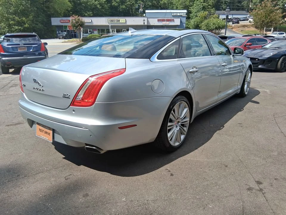 2015 Jaguar X351 XJ - Image 6 of 10