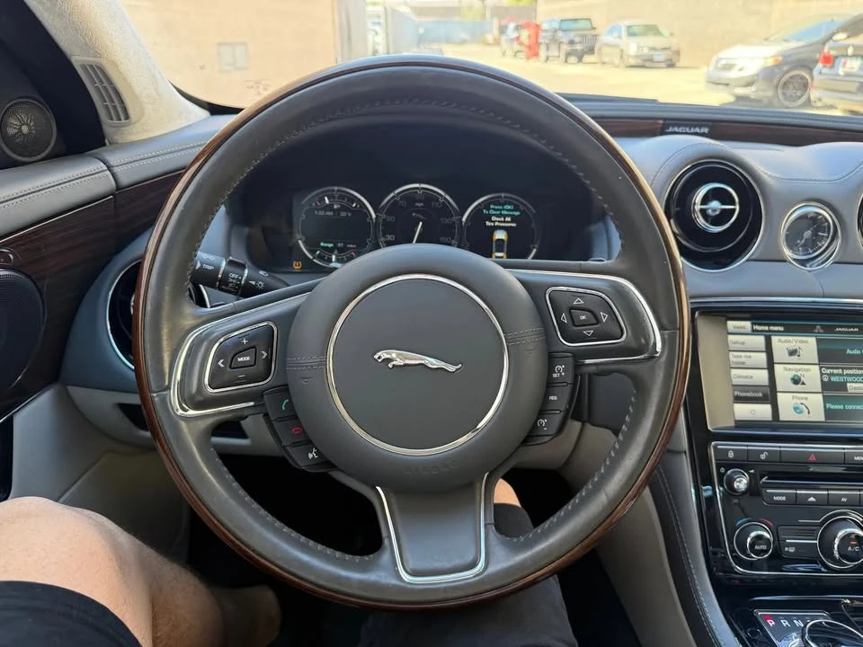2015 Jaguar X351 XJ - Image 4 of 18