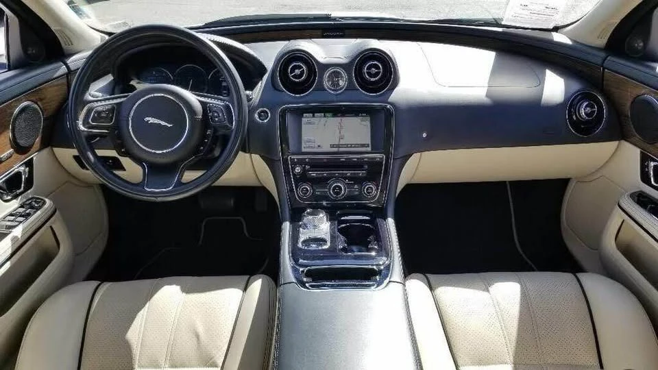 2015 Jaguar X351 XJ - Image 13 of 16
