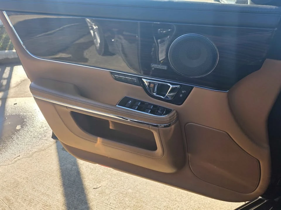 2015 Jaguar X351 XJ - Image 10 of 14