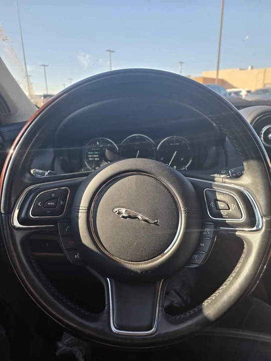 2015 Jaguar X351 XJ - Image 5 of 14