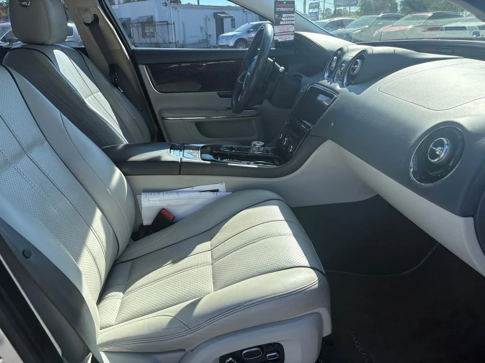 2015 Jaguar X351 XJ - Image 6 of 11