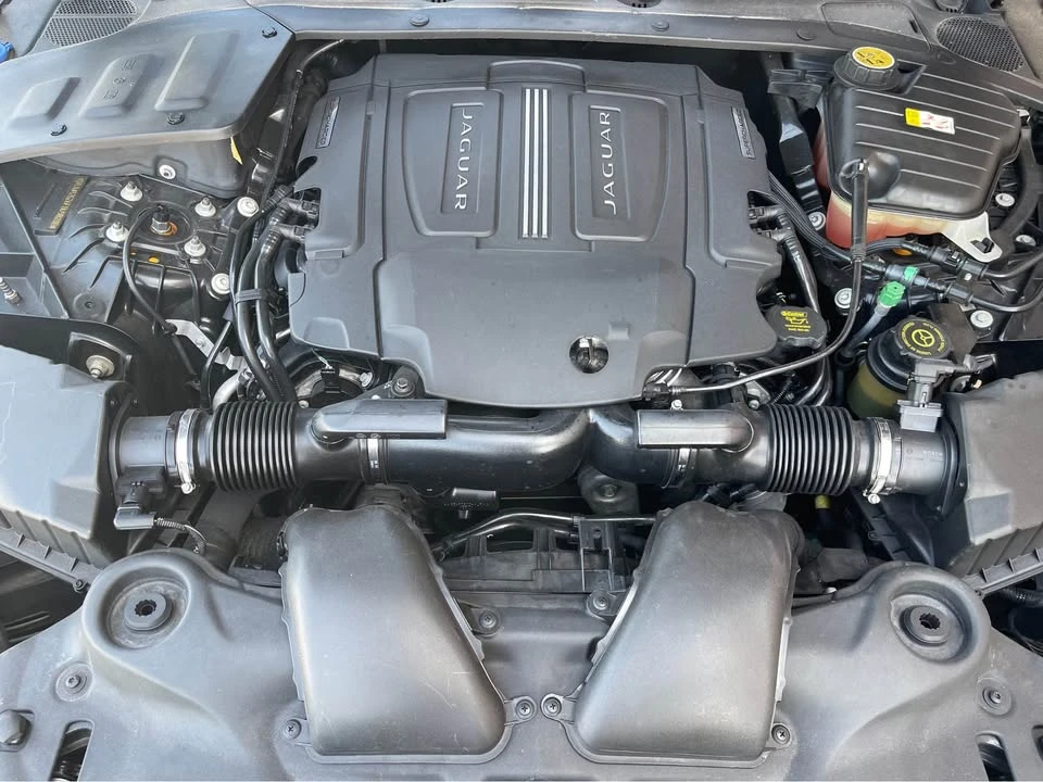 2015 Jaguar X351 XJ - Image 9 of 20