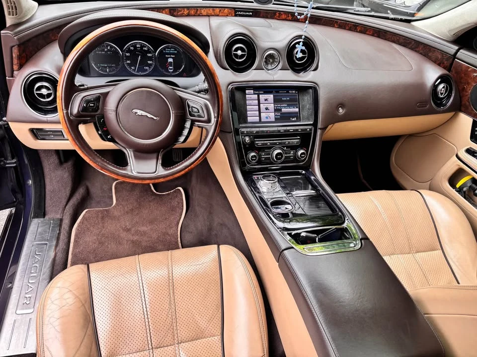 2015 Jaguar X351 XJ - Image 9 of 12
