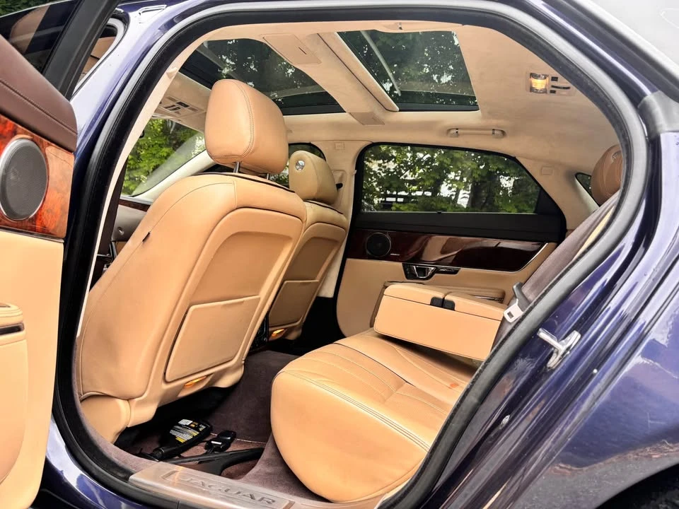 2015 Jaguar X351 XJ - Image 11 of 12