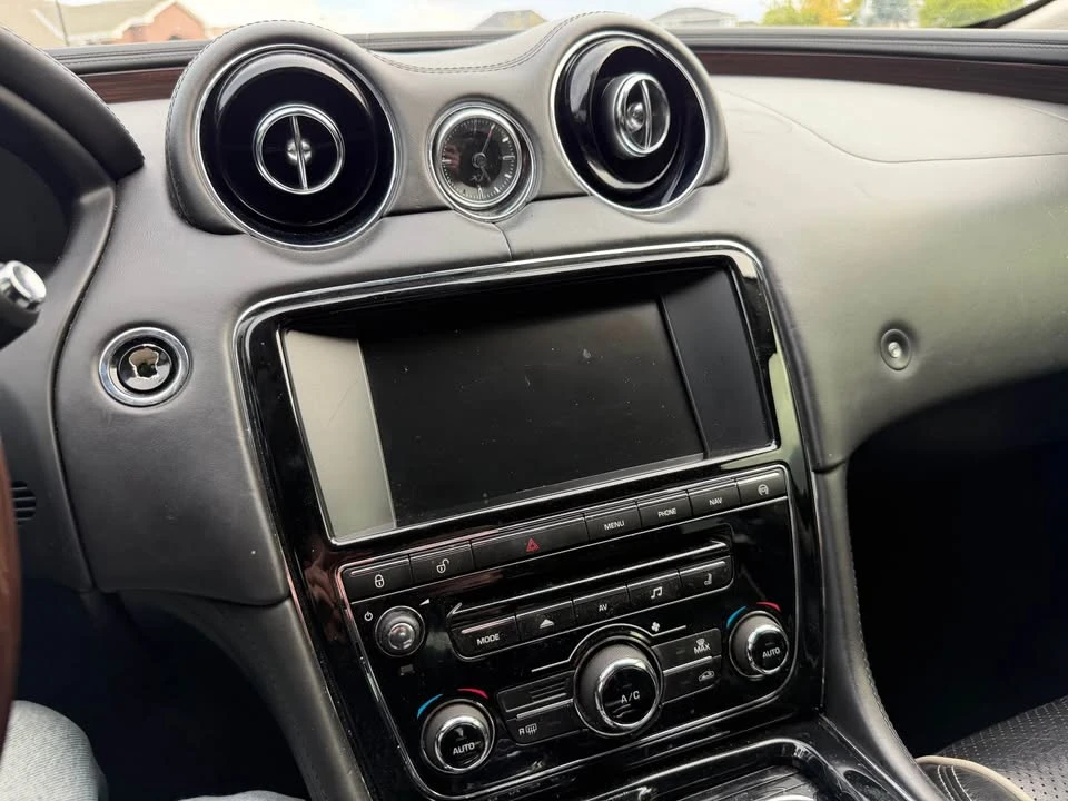 2015 Jaguar X351 XJ - Image 15 of 17