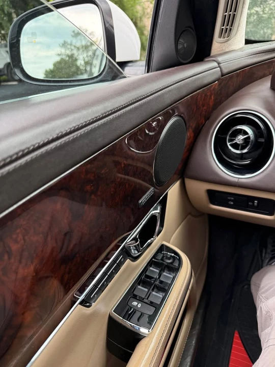 2015 Jaguar X351 XJ - Image 9 of 14