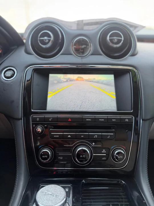 2015 Jaguar X351 XJ - Image 14 of 16