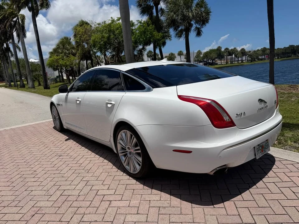 2015 Jaguar X351 XJ - Image 9 of 13