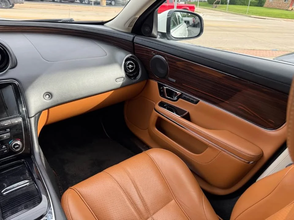 2015 Jaguar X351 XJ - Image 10 of 13