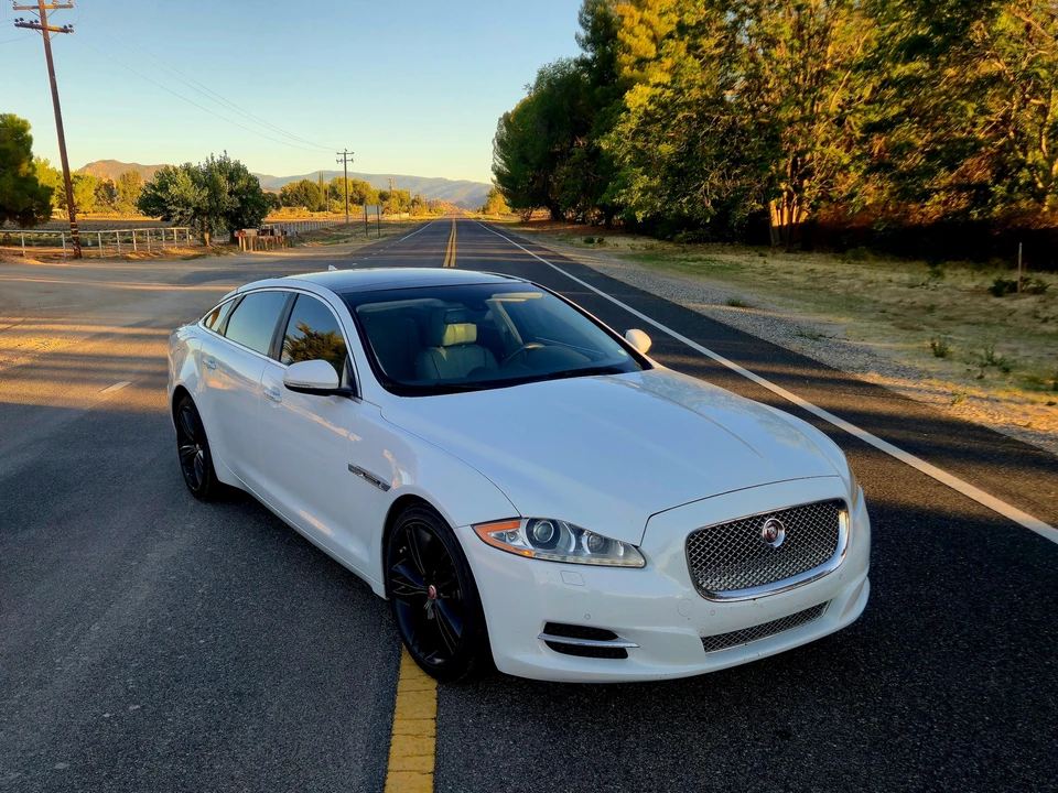 2015 Jaguar X351 XJ - Image 19 of 31