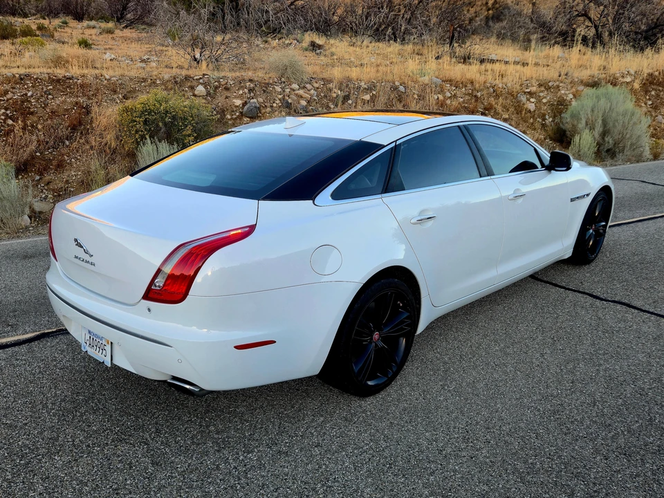 2015 Jaguar X351 XJ - Image 16 of 31
