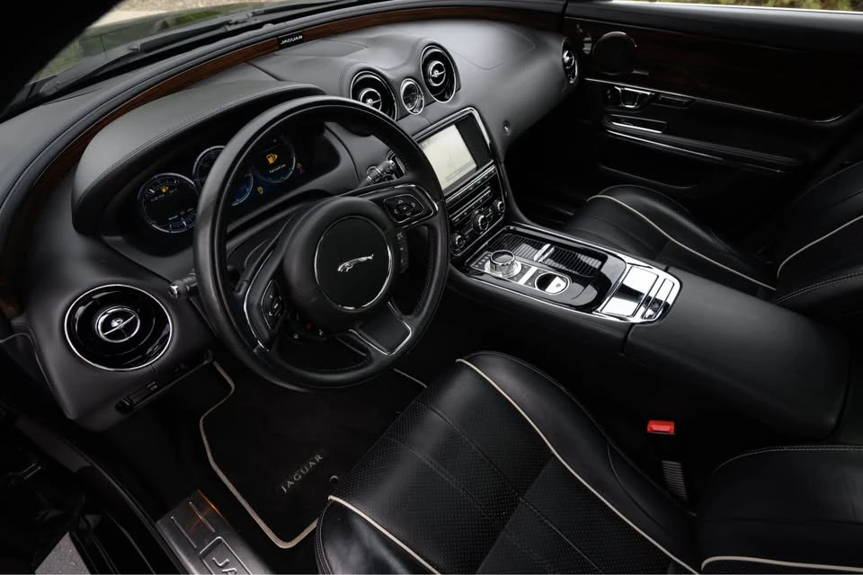2015 Jaguar X351 XJ - Image 14 of 18