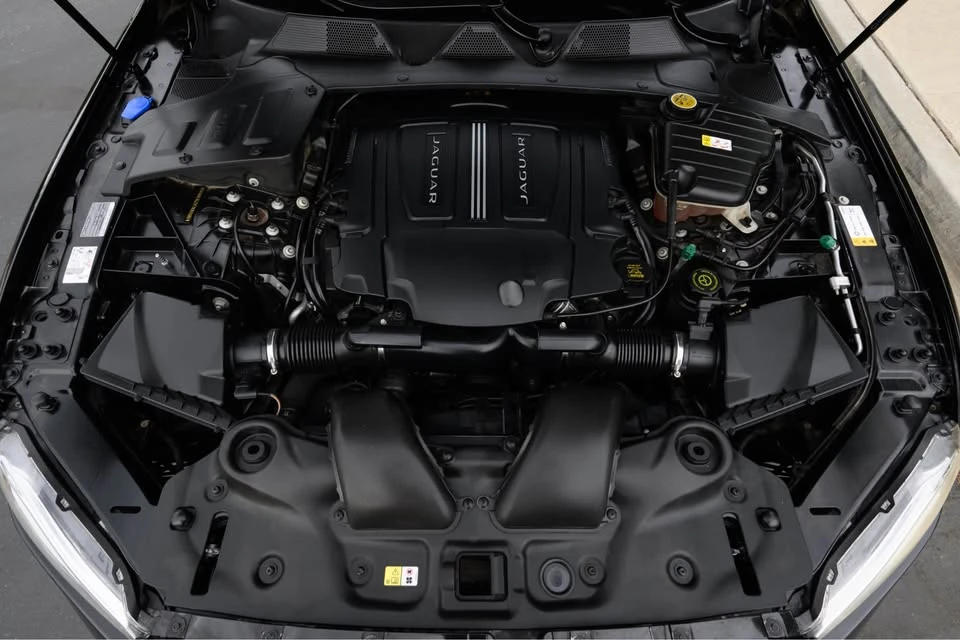 2015 Jaguar X351 XJ - Image 18 of 18
