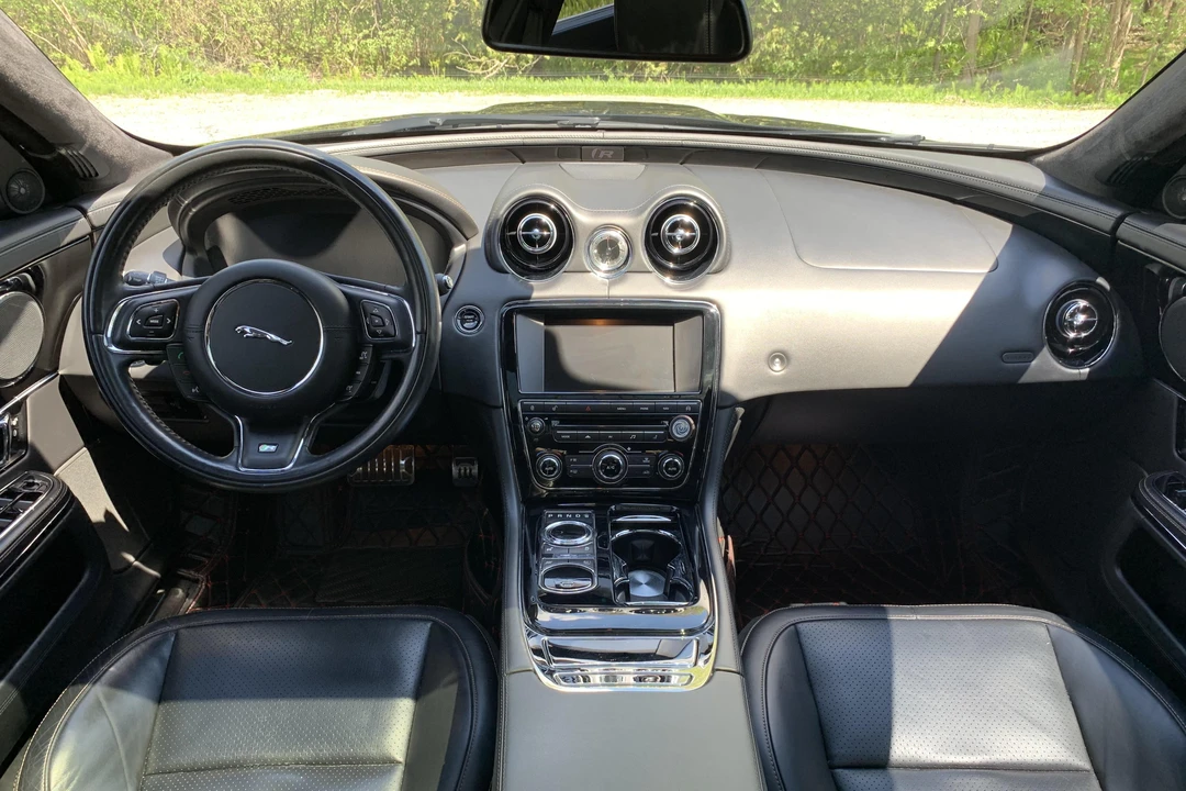 2015 Jaguar X351 XJR - Image 6 of 10