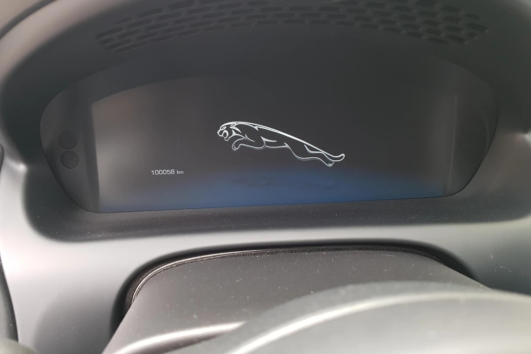2015 Jaguar X351 XJR - Image 9 of 10
