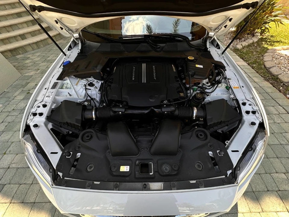 2015 Jaguar X351 XJR - Image 9 of 24