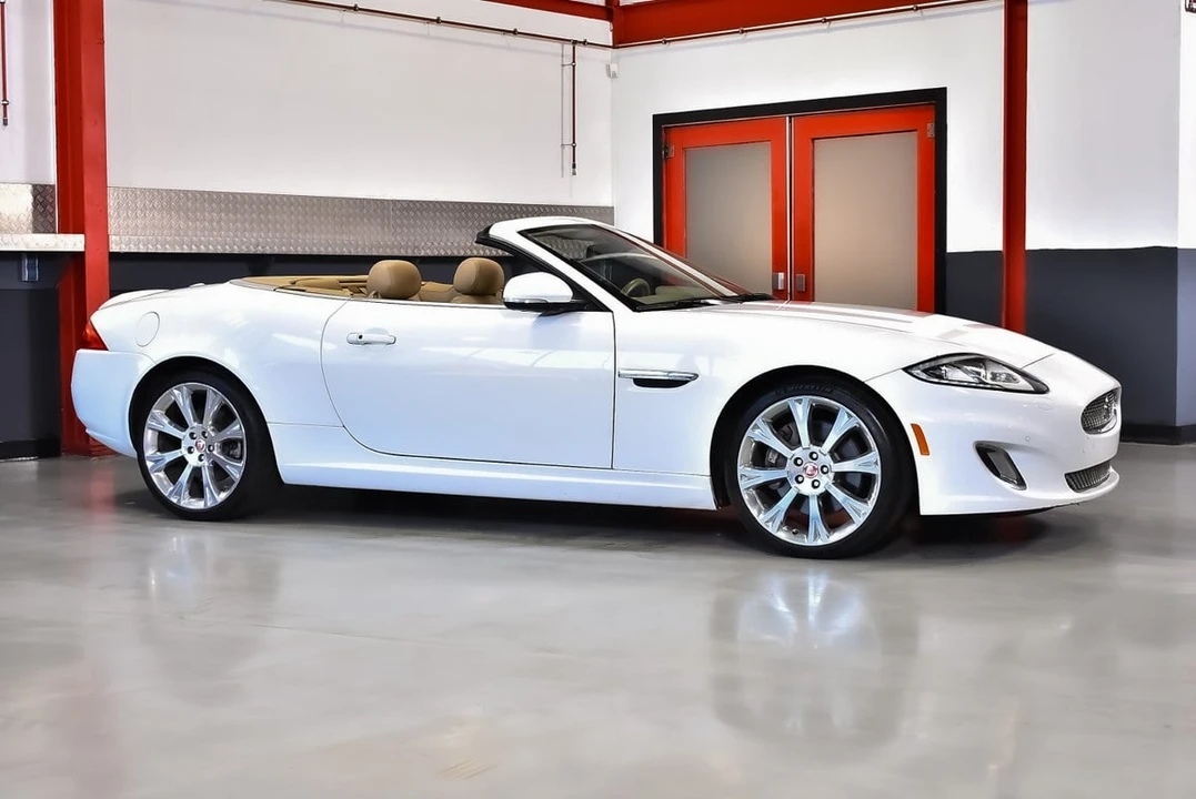2015 Jaguar X150 XK - Image 9 of 30