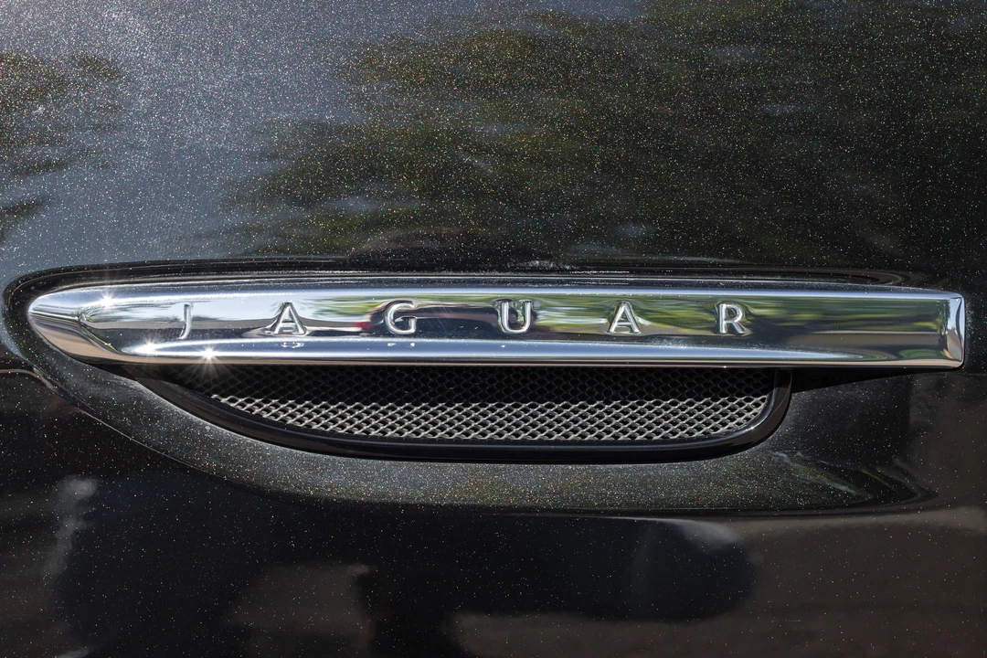 2015 Jaguar X150 XK - Image 18 of 31