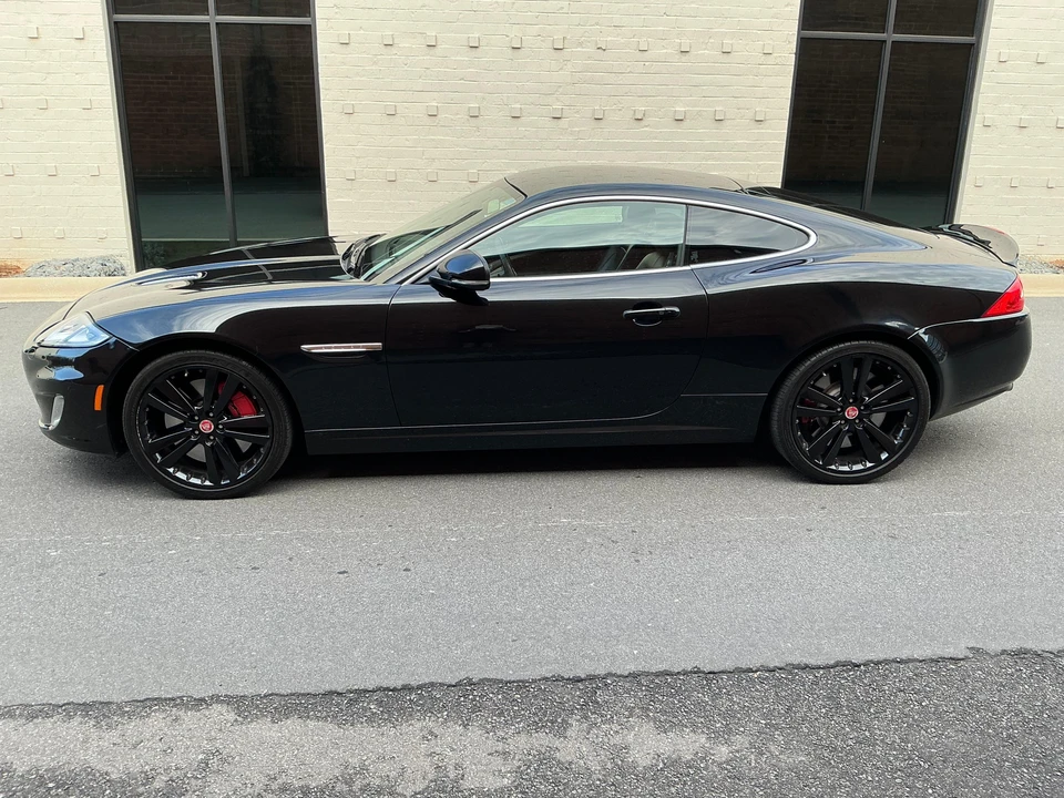 2015 Jaguar X150 XKR - Image 8 of 31