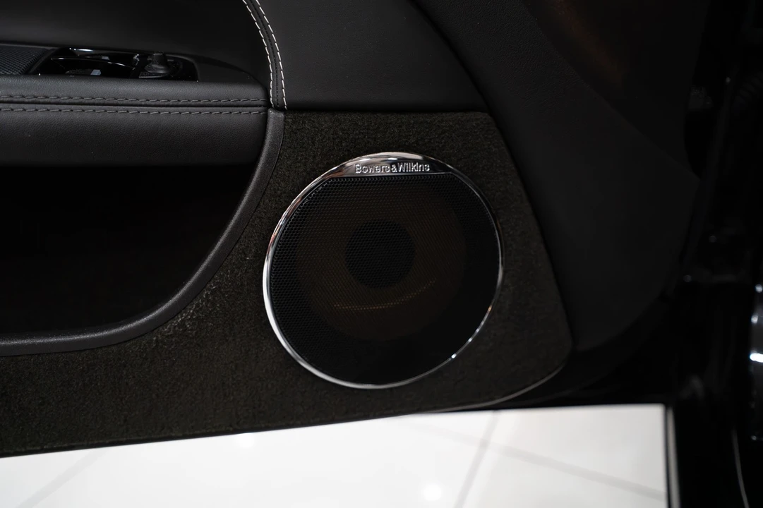 2015 Jaguar X150 XKR - Image 8 of 31