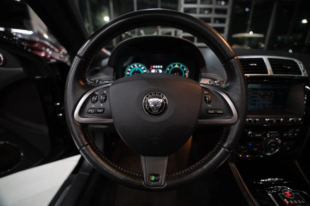 2015 Jaguar X150 XKR - Image 13 of 31