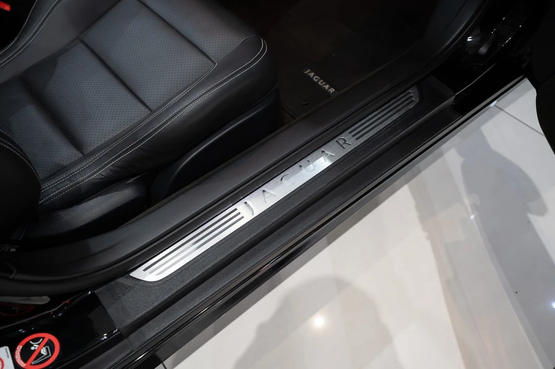 2015 Jaguar X150 XKR - Image 24 of 31