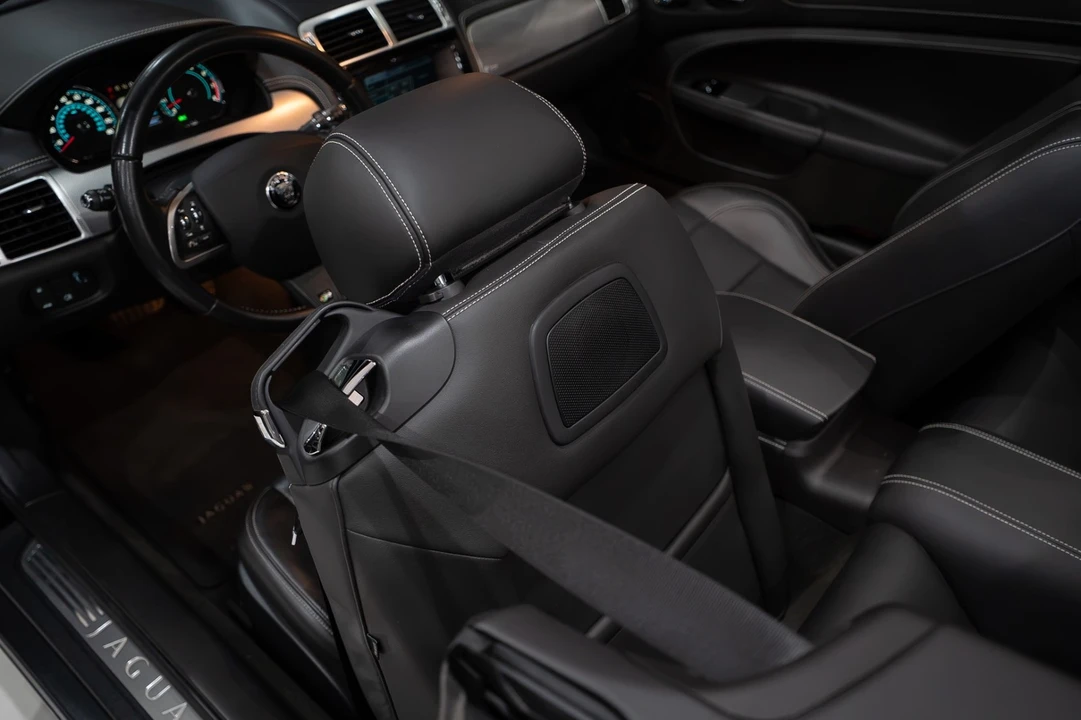 2015 Jaguar X150 XKR - Image 19 of 31