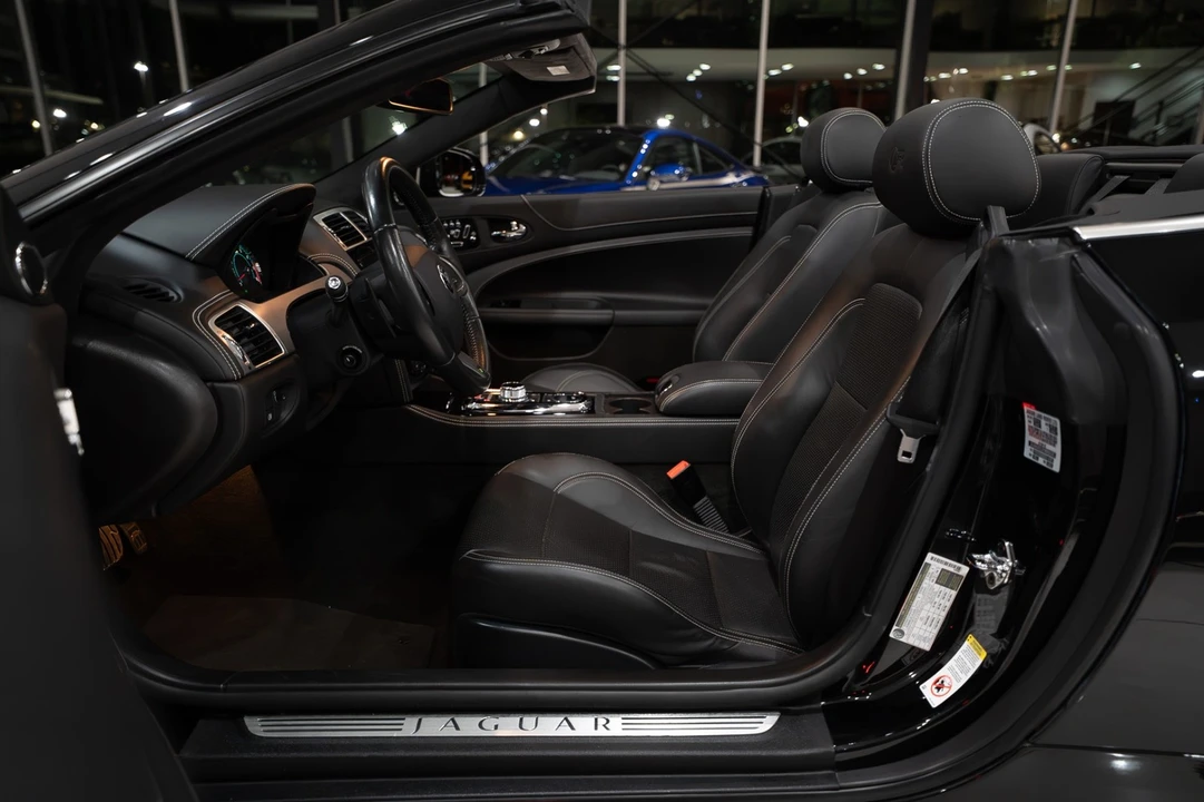 2015 Jaguar X150 XKR - Image 10 of 31