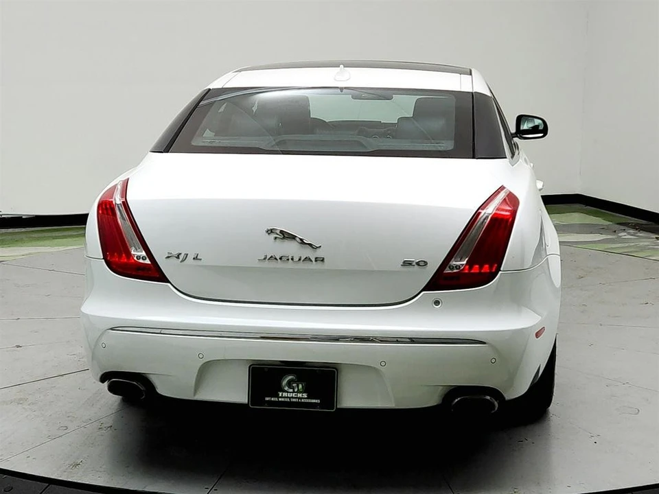 2015 Jaguar X351 XJ - Image 6 of 12