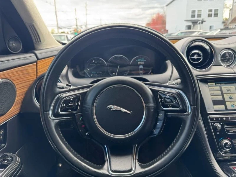 2015 Jaguar X351 XJ - Image 10 of 12