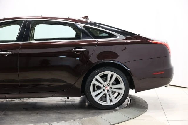 2015 Jaguar X351 XJ - Image 9 of 12